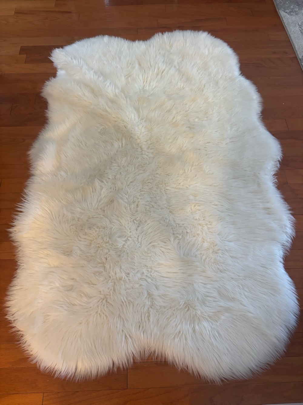 Plush Faux Sheepskin Rug - Cream